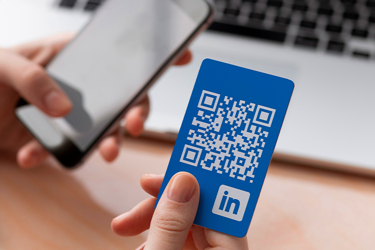 A Simple Guide: How to Put Business Card with LinkedIn Link in 2025 ...